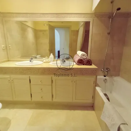 Апартаменты Great Marina View 2 Bedroom Island Complex In Puerto Marina Бенальмадена