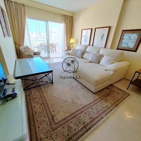 Great Marina View 2 Bedroom Island Complex In Puerto Marina Апартаменты